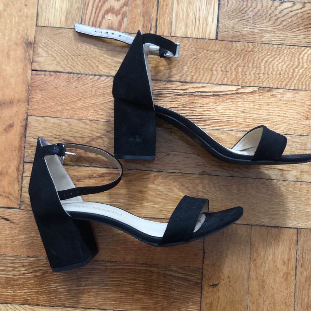 Chinese Laundry Black Suede Pumps